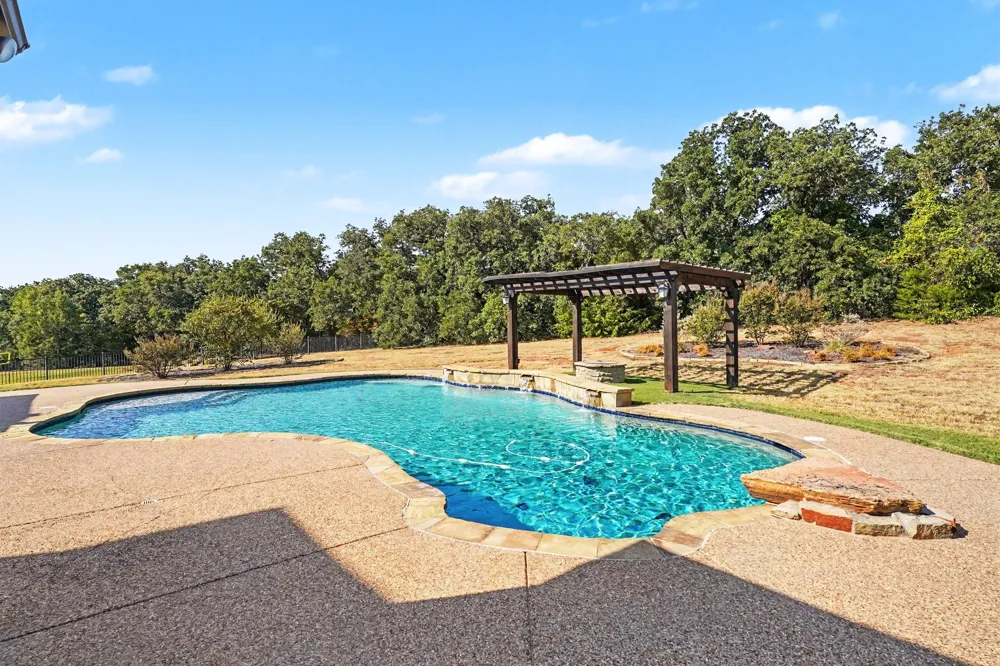 6909 Heritage Oaks Drive Mansfield, TX 76063