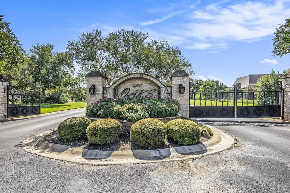 6909 Heritage Oaks Drive Mansfield, TX 76063