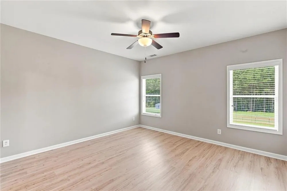 360 May Lane Carnesville, GA 30521