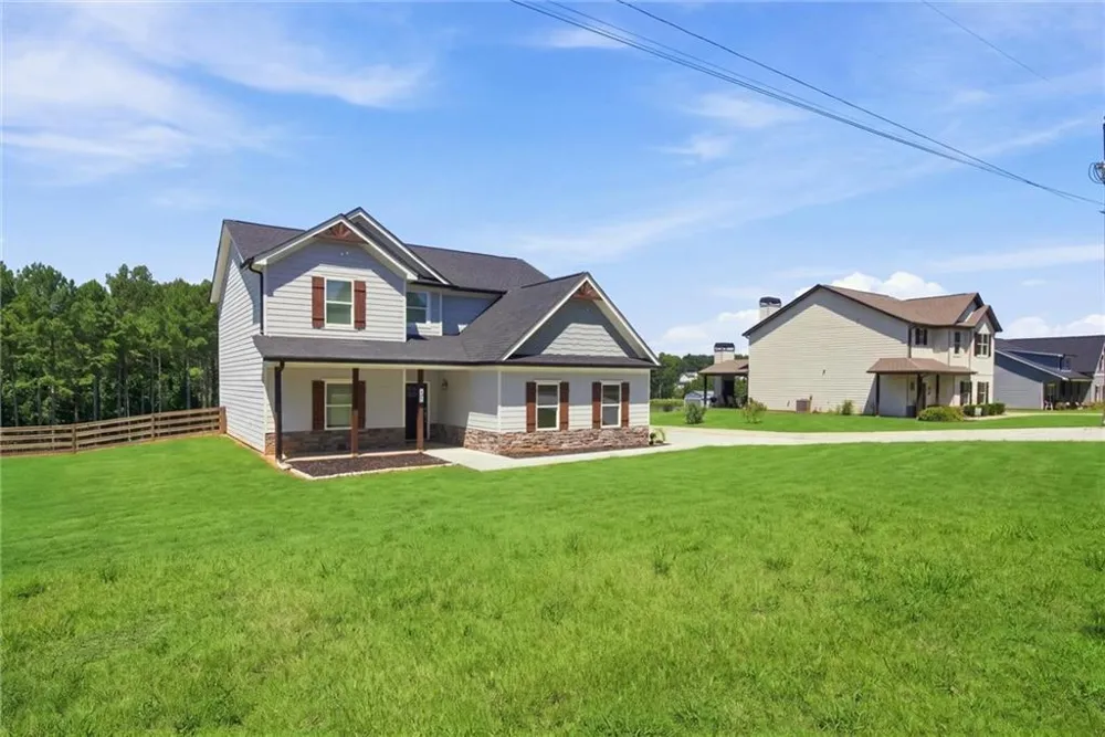 360 May Lane Carnesville, GA 30521