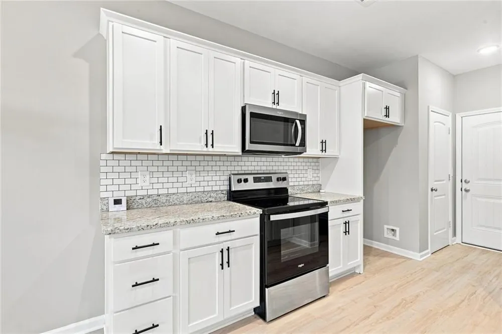 360 May Lane Carnesville, GA 30521