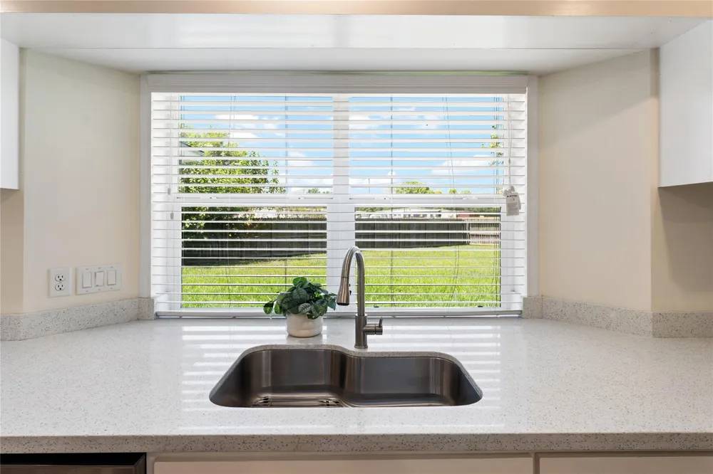 4602 Sheffield Court Pasadena, TX 77504