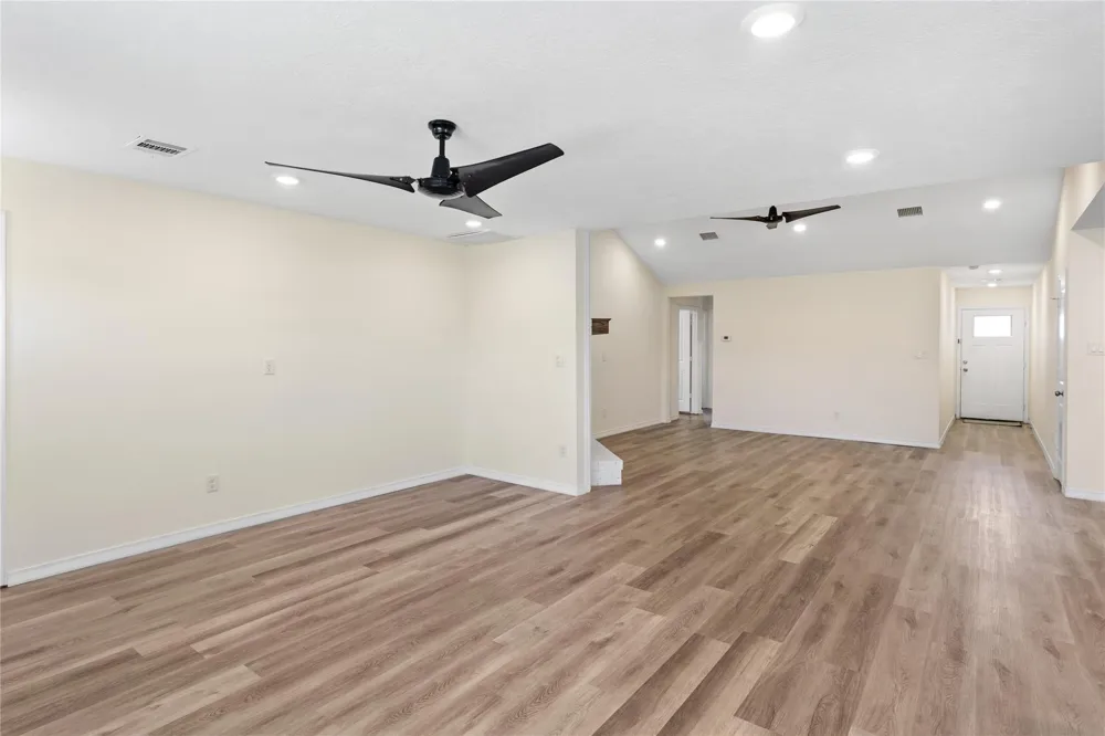 4602 Sheffield Court Pasadena, TX 77504