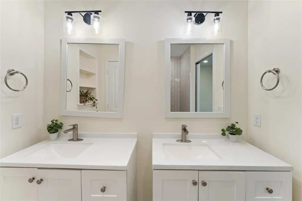 4602 Sheffield Court Pasadena, TX 77504