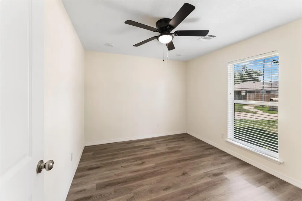 4602 Sheffield Court Pasadena, TX 77504