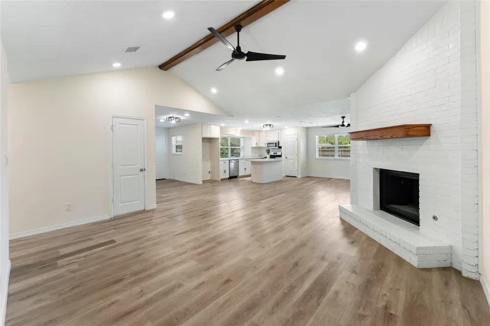 4602 Sheffield Court Pasadena, TX 77504