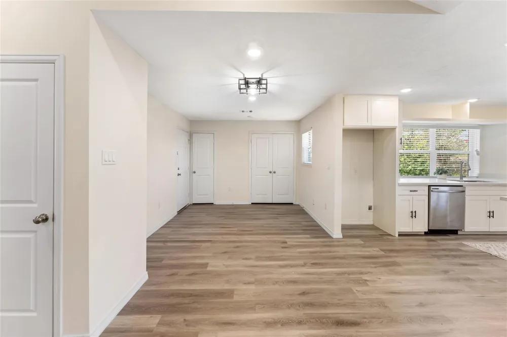 4602 Sheffield Court Pasadena, TX 77504