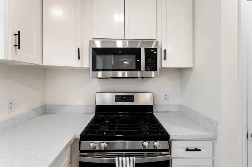 4602 Sheffield Court Pasadena, TX 77504