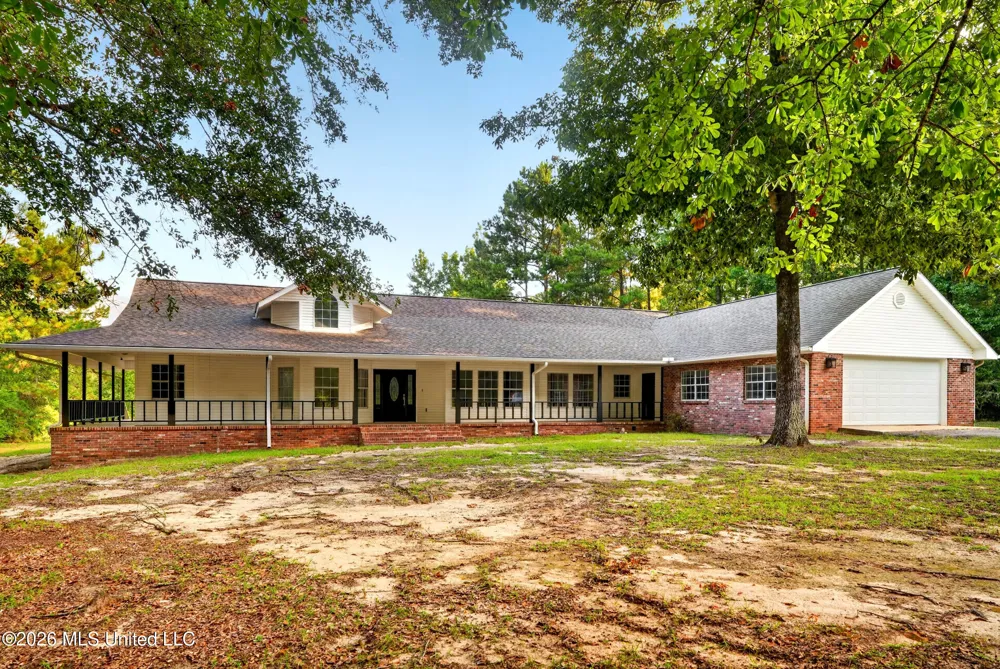 416 W Lamar Avenue Poplarville, MS 39470