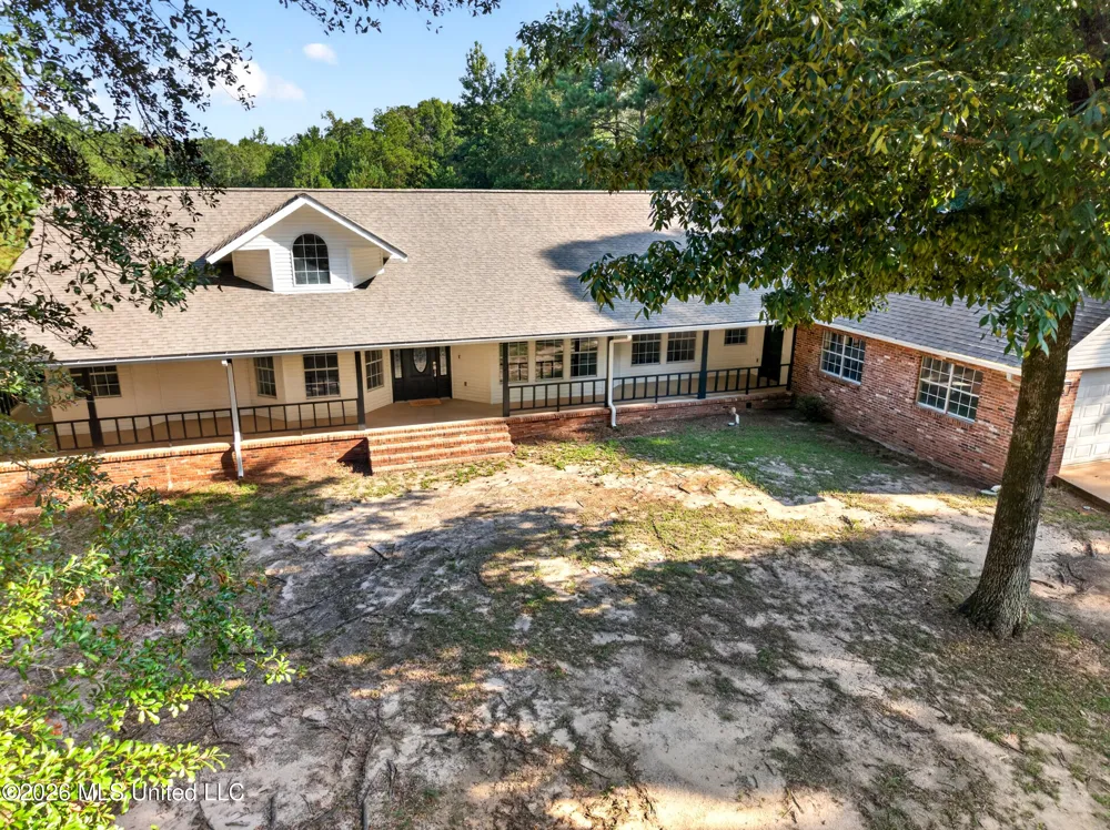 416 W Lamar Avenue Poplarville, MS 39470