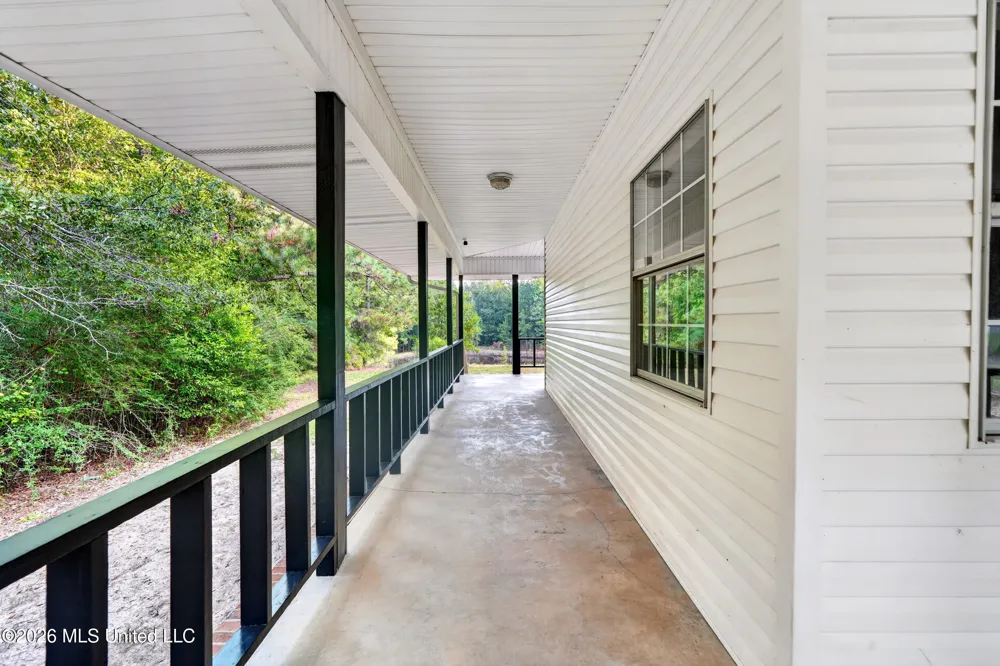 416 W Lamar Avenue Poplarville, MS 39470