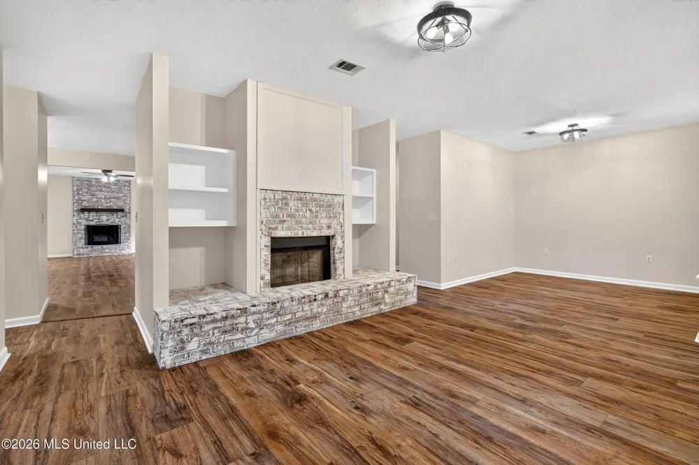 416 W Lamar Avenue Poplarville, MS 39470