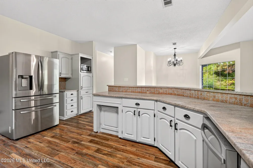 416 W Lamar Avenue Poplarville, MS 39470