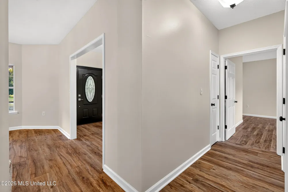 416 W Lamar Avenue Poplarville, MS 39470