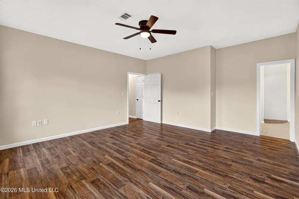 416 W Lamar Avenue Poplarville, MS 39470