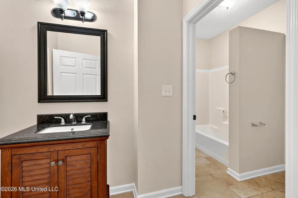 416 W Lamar Avenue Poplarville, MS 39470