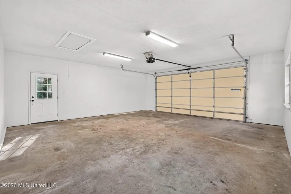 416 W Lamar Avenue Poplarville, MS 39470