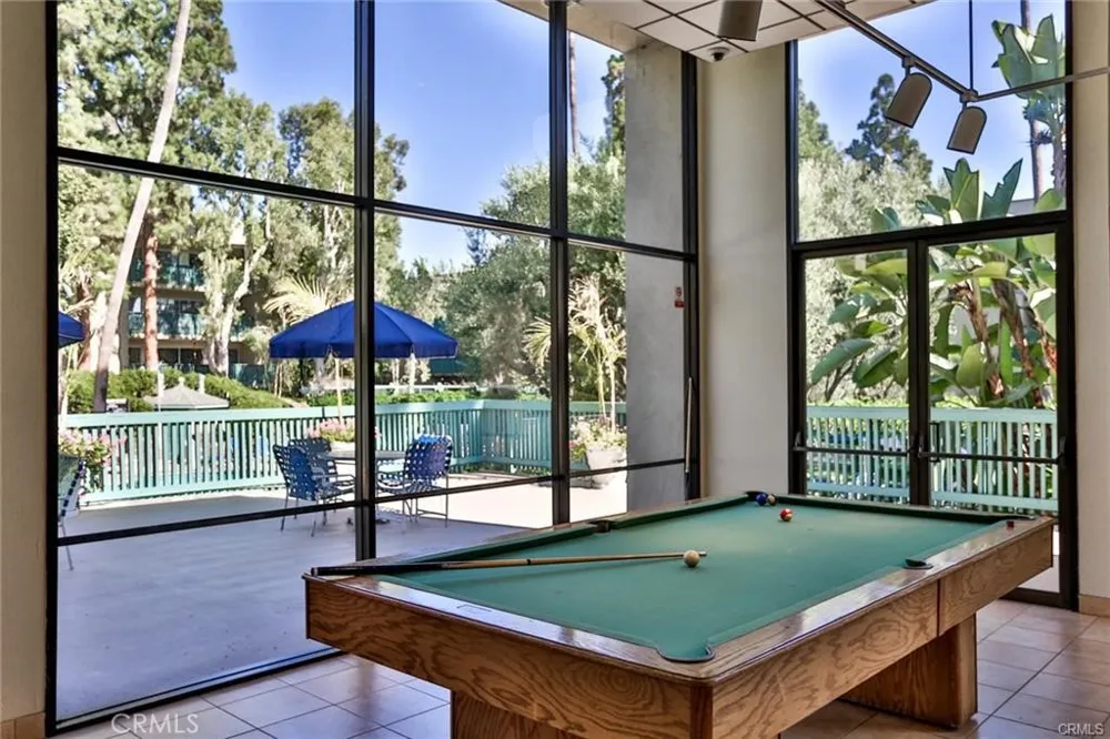 412 Bellflower #104 Long Beach, CA 90814