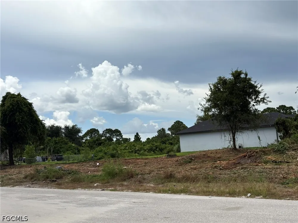 Wanda Avenue S Lehigh Acres, FL 33976