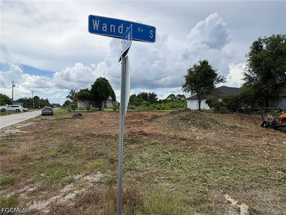 Wanda Avenue S Lehigh Acres, FL 33976