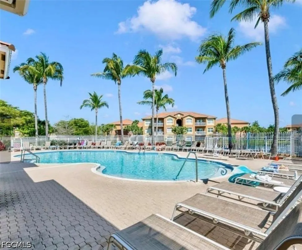 ocean walk Circle #212 Fort Myers, FL 33908