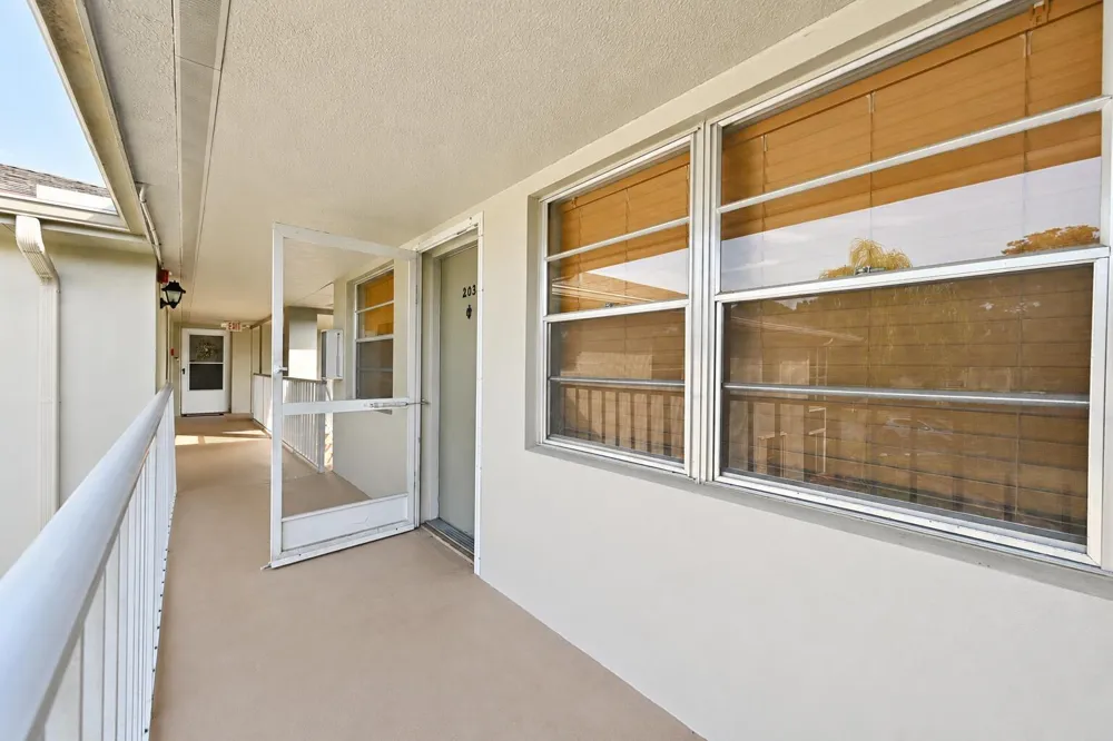 27 LAKE VISTA TRAIL #203 Port St. Lucie, FL 34952