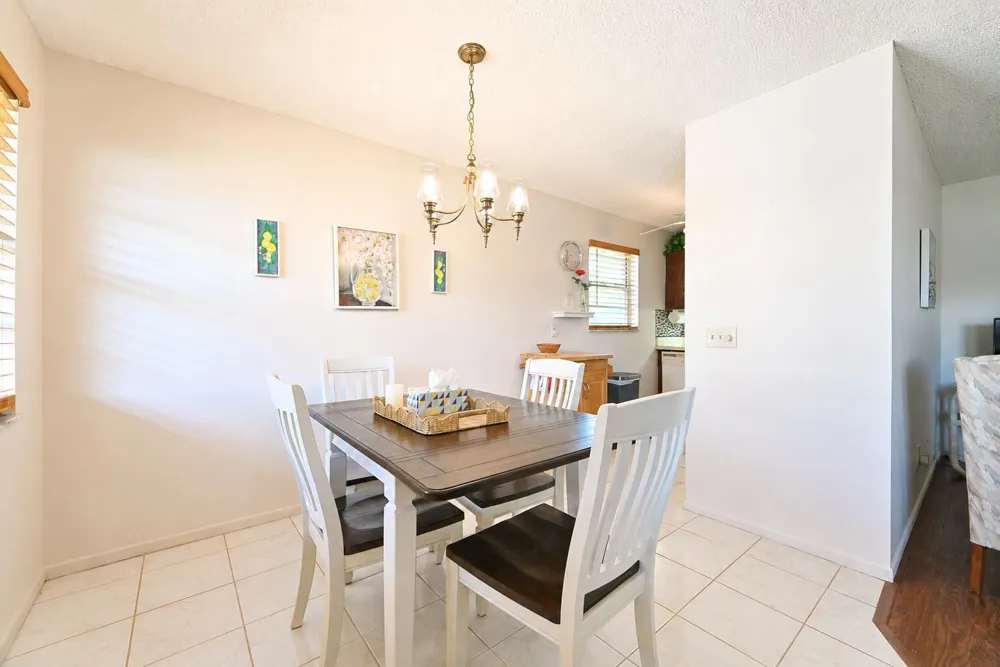 27 LAKE VISTA TRAIL #203 Port St. Lucie, FL 34952