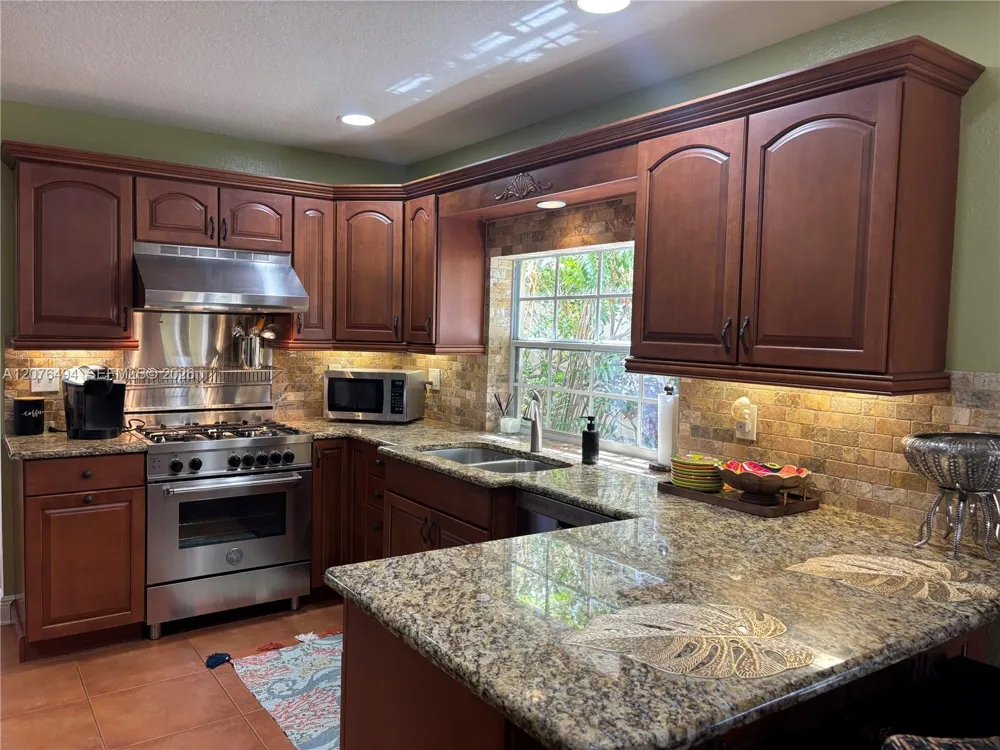 61 Via Del Corso #- Palm Beach Gardens, FL 33418