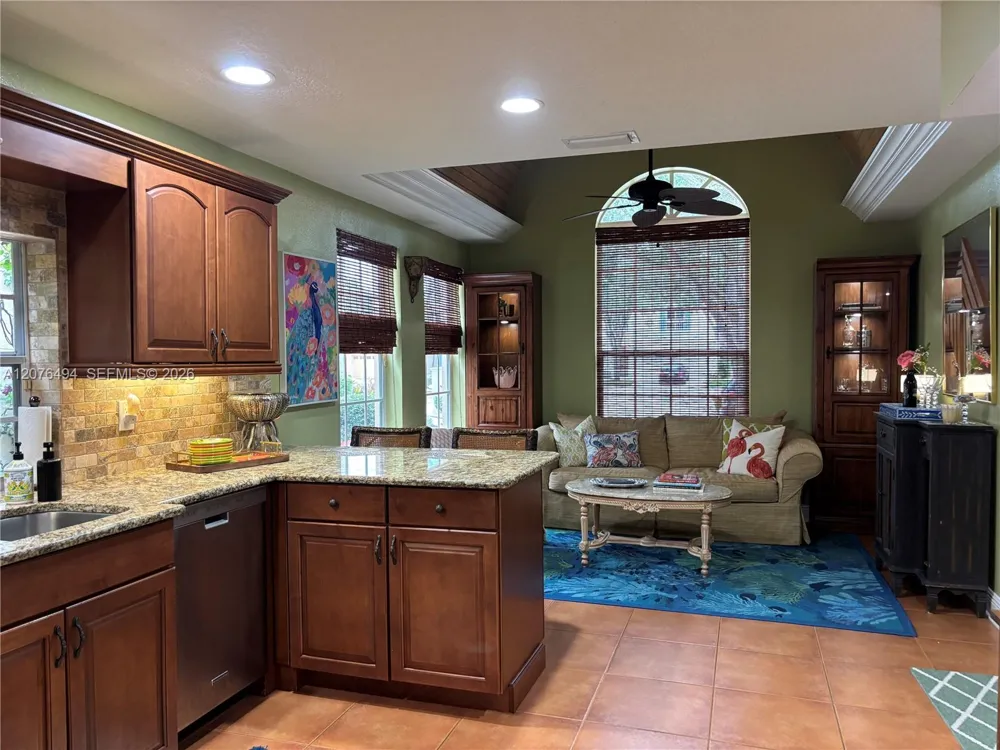 61 Via Del Corso #- Palm Beach Gardens, FL 33418