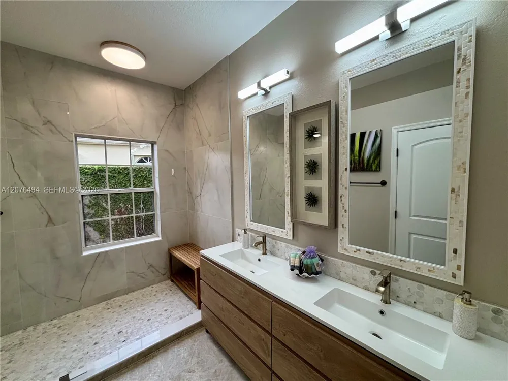 61 Via Del Corso #- Palm Beach Gardens, FL 33418