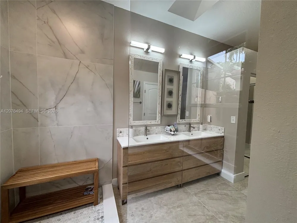 61 Via Del Corso #- Palm Beach Gardens, FL 33418