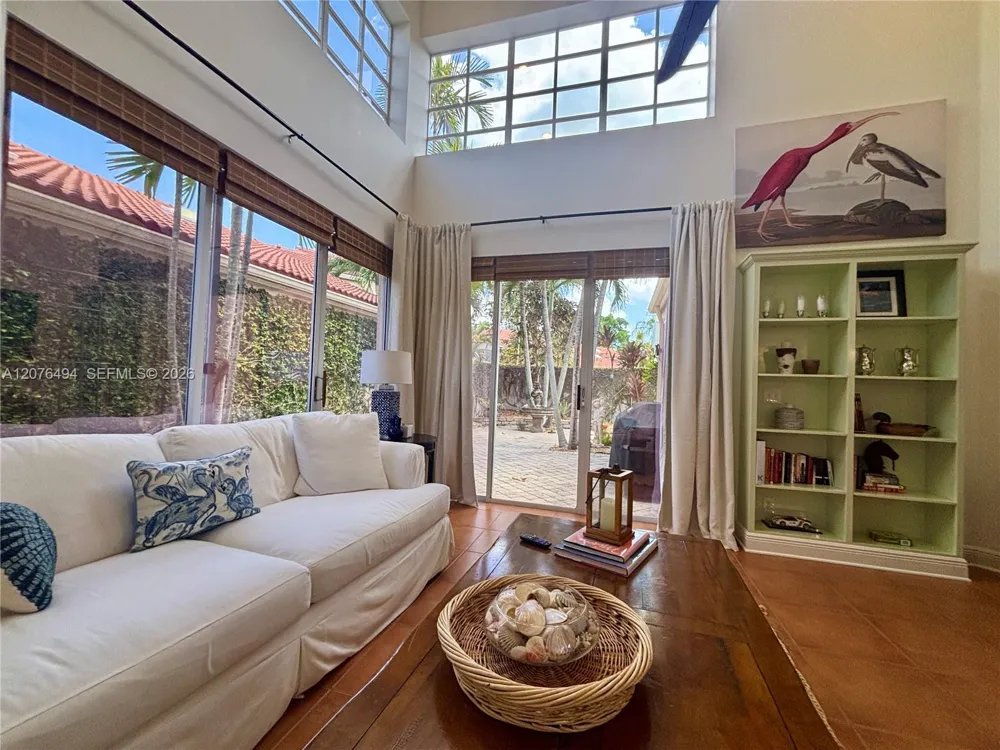 61 Via Del Corso #- Palm Beach Gardens, FL 33418