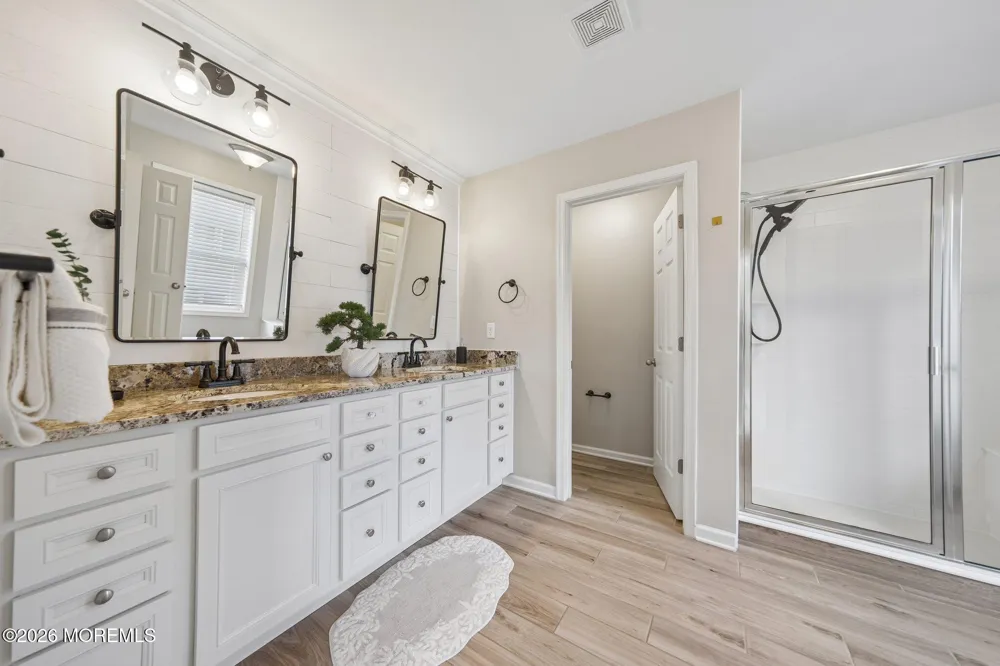56 Eckert Drive Lincroft, NJ 07738