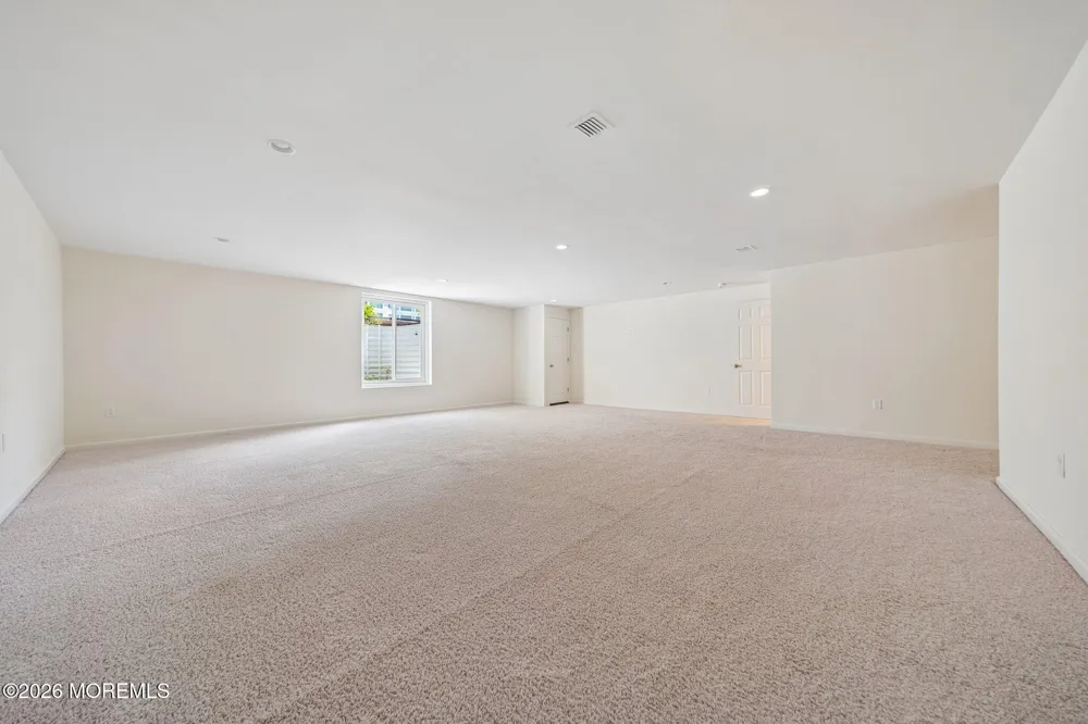 56 Eckert Drive Lincroft, NJ 07738