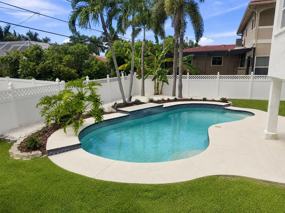 112 16TH STREET Belleair Beach, FL 33786