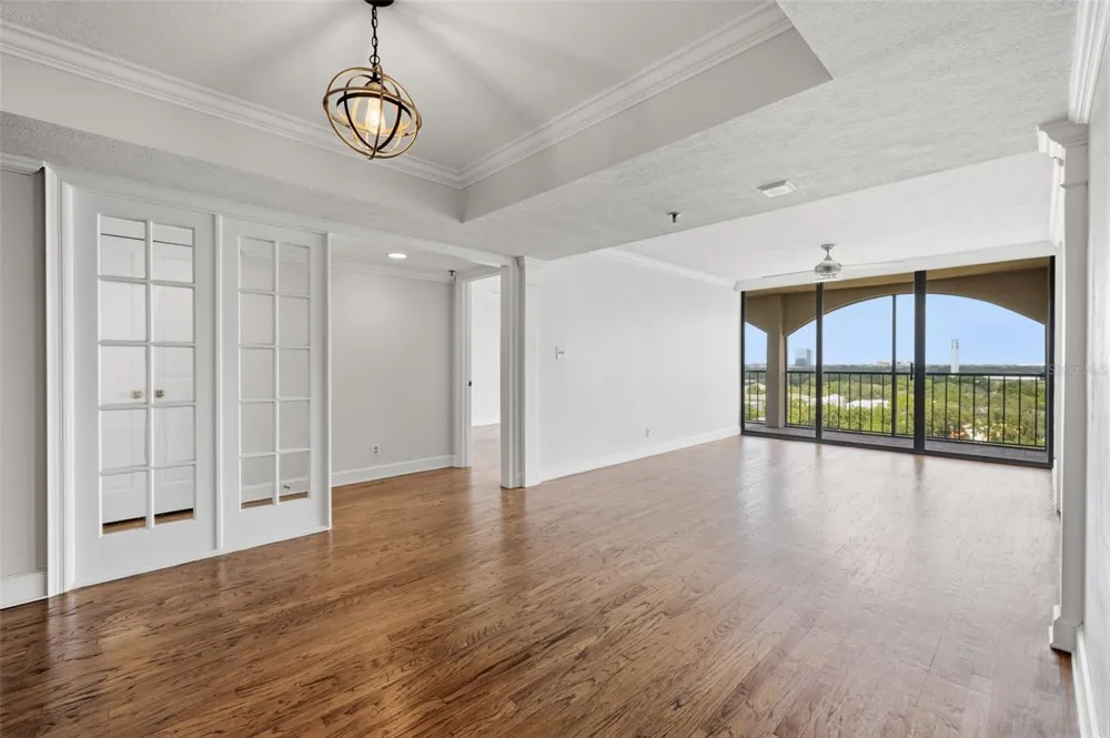 3211 W SWANN AVENUE #1103 Tampa, FL 33609