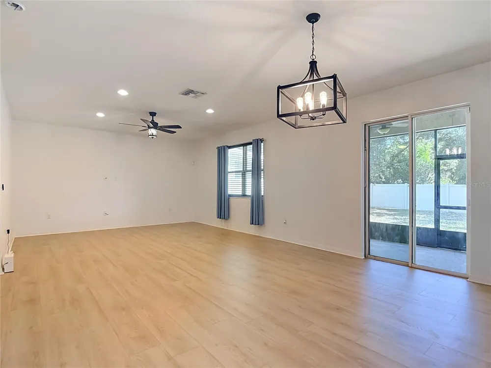 1113 CANYON OAKS DRIVE Brandon, FL 33510