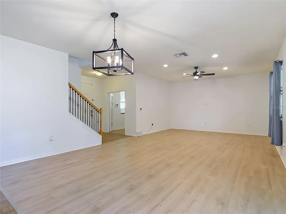 1113 CANYON OAKS DRIVE Brandon, FL 33510