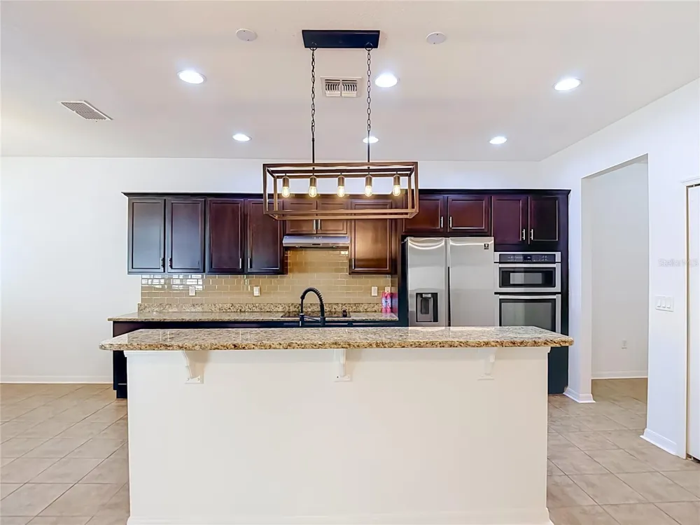 1113 CANYON OAKS DRIVE Brandon, FL 33510