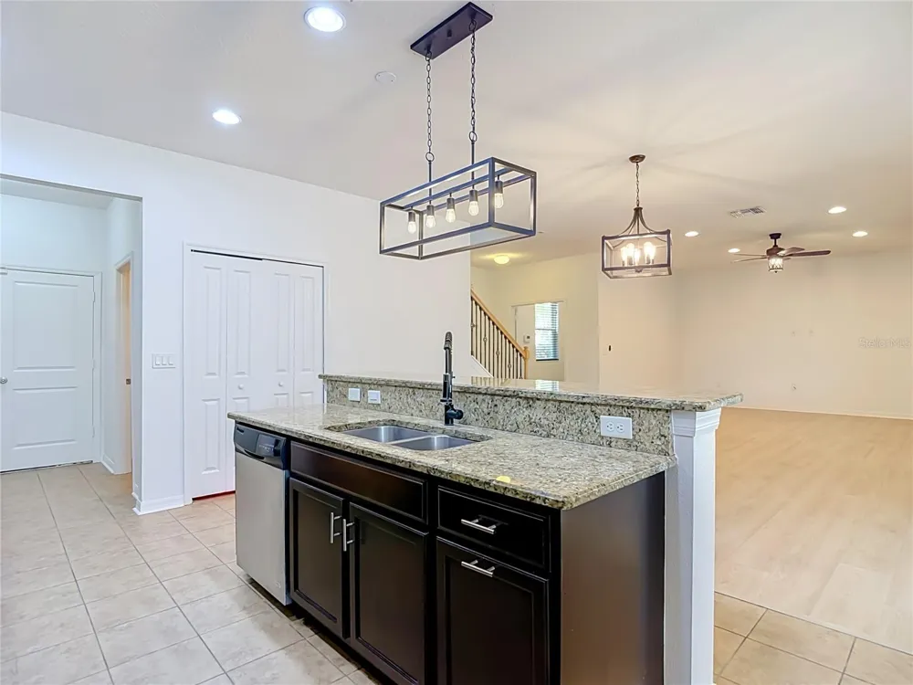 1113 CANYON OAKS DRIVE Brandon, FL 33510