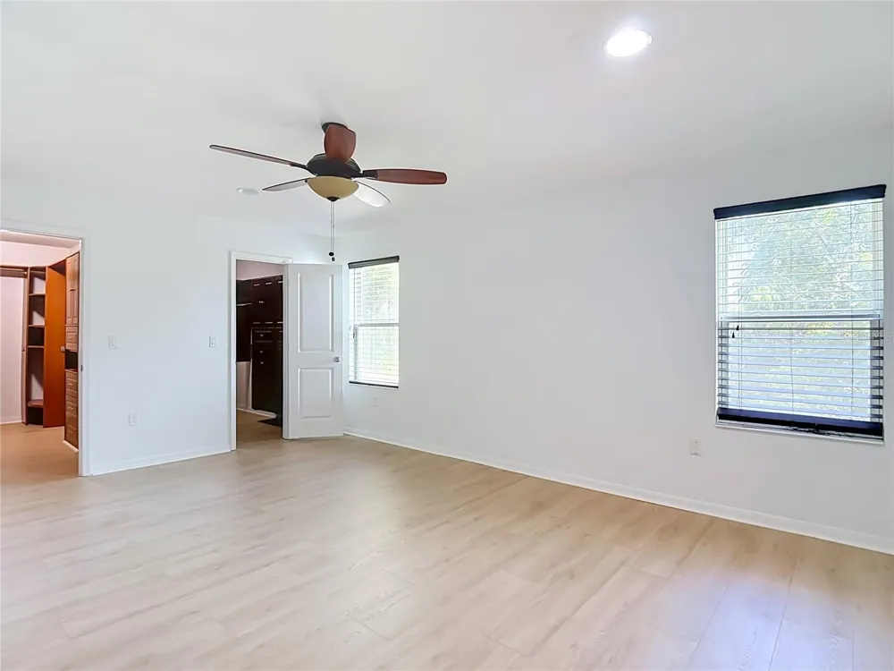 1113 CANYON OAKS DRIVE Brandon, FL 33510