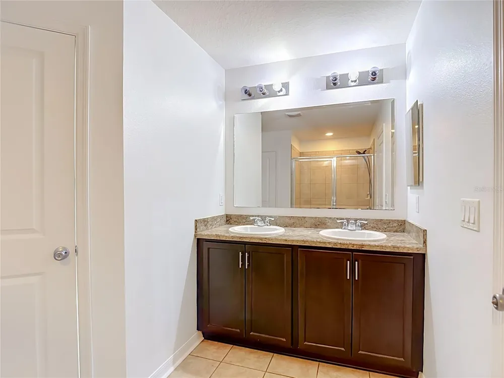 1113 CANYON OAKS DRIVE Brandon, FL 33510
