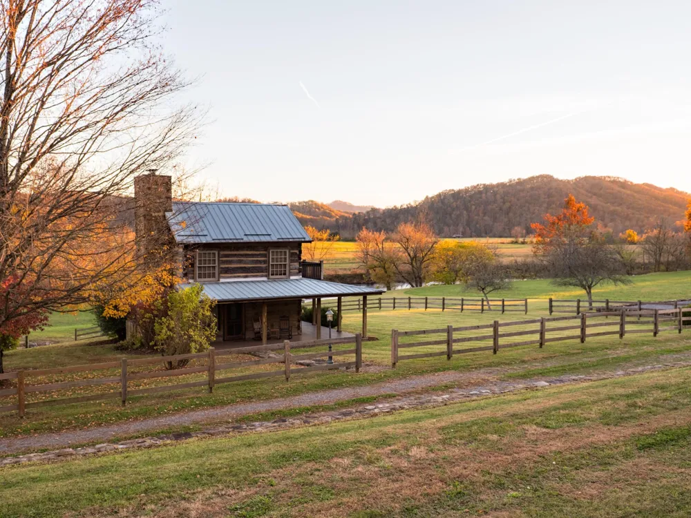 7456 A P Carter Highway Hiltons, VA 24258