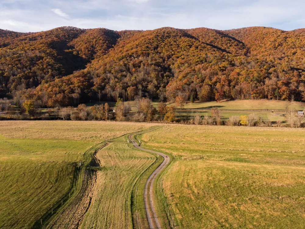 7456 A P Carter Highway Hiltons, VA 24258