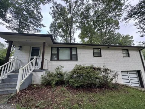 2586 Cherrywood LN SW