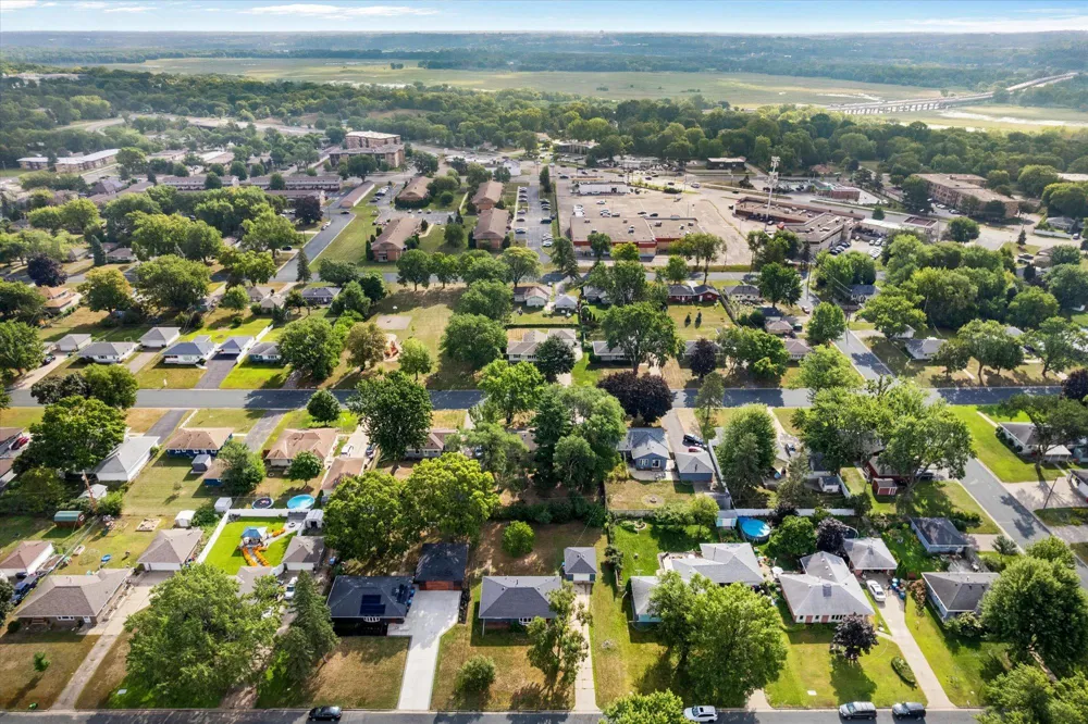 9119 Bloomington Avenue Bloomington, MN 55425