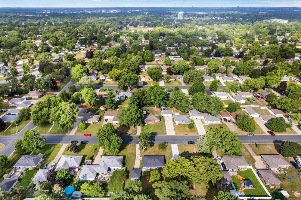 9119 Bloomington Avenue Bloomington, MN 55425