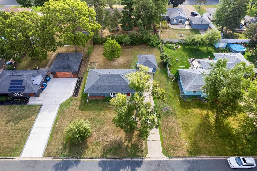 9119 Bloomington Avenue Bloomington, MN 55425