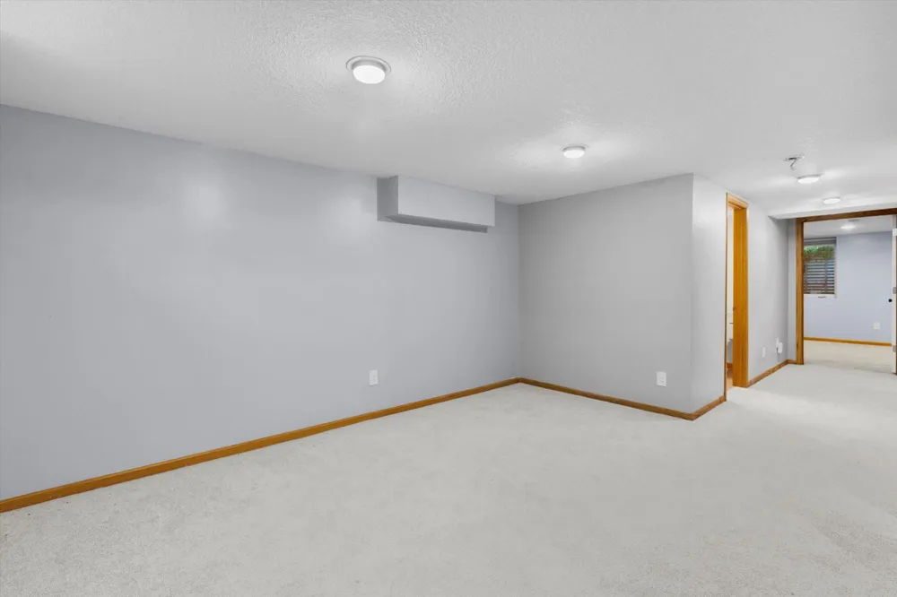 9119 Bloomington Avenue Bloomington, MN 55425