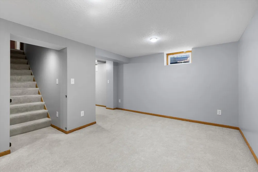 9119 Bloomington Avenue Bloomington, MN 55425